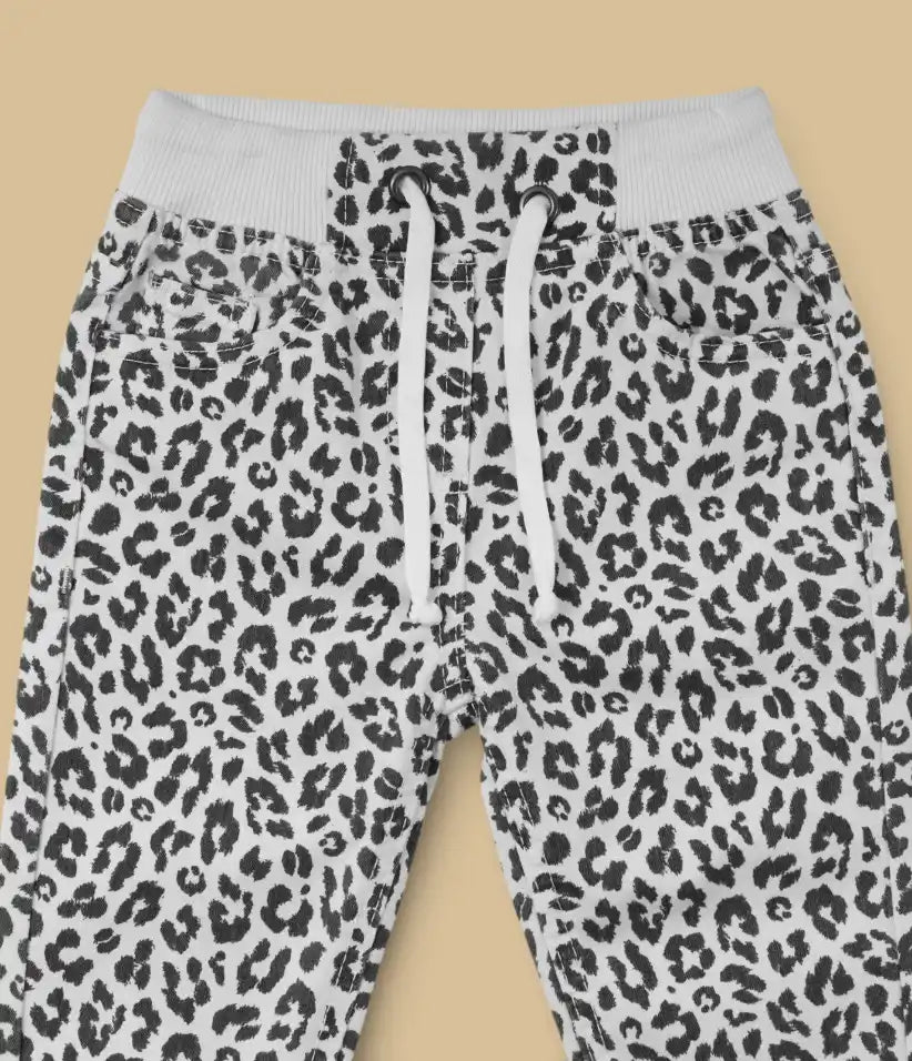 baby girls leopard pull-on pants 6-36 months#color_light-grey